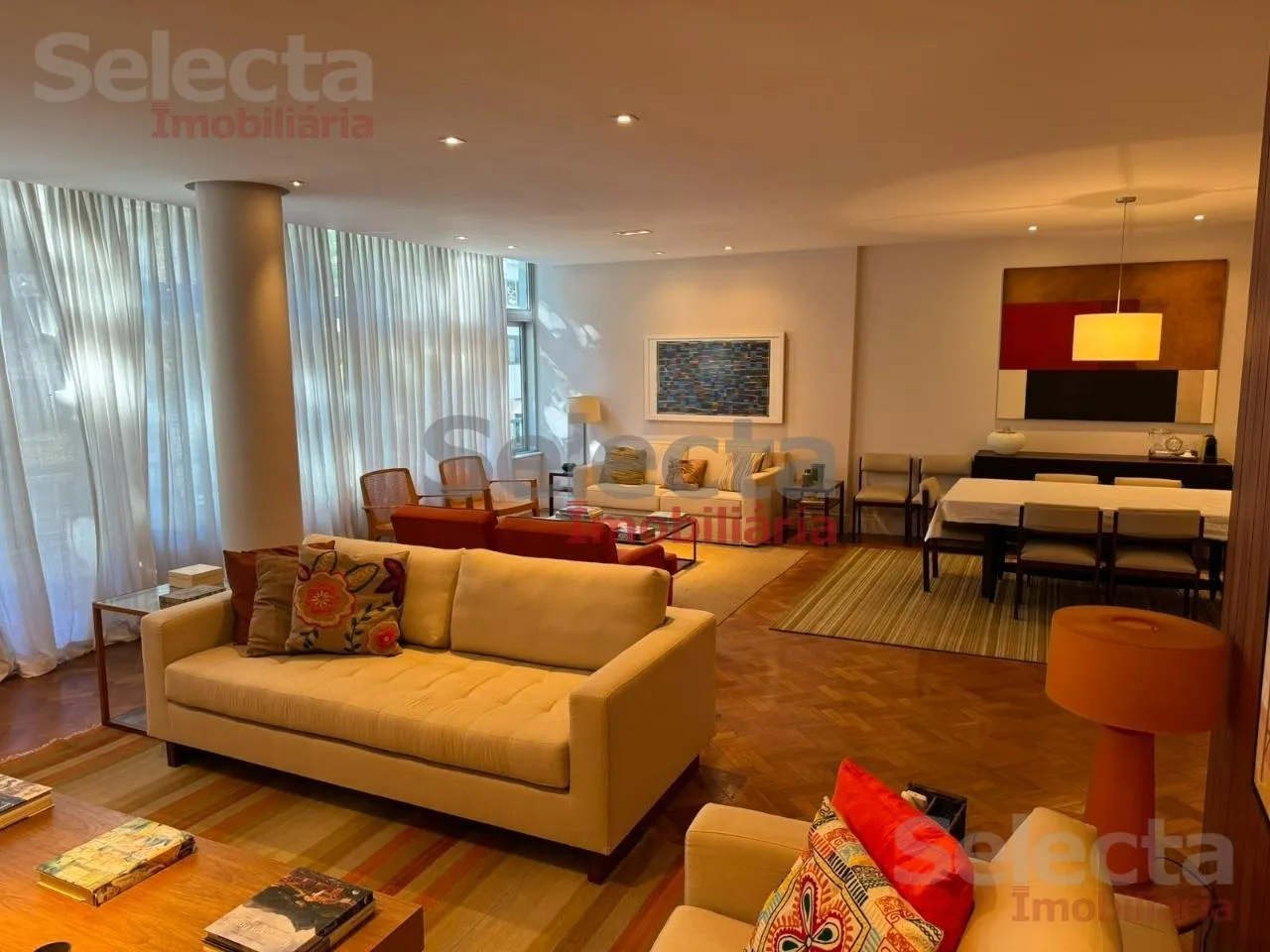 Furnished apartment with 4 bedrooms and a work desk — photo 12