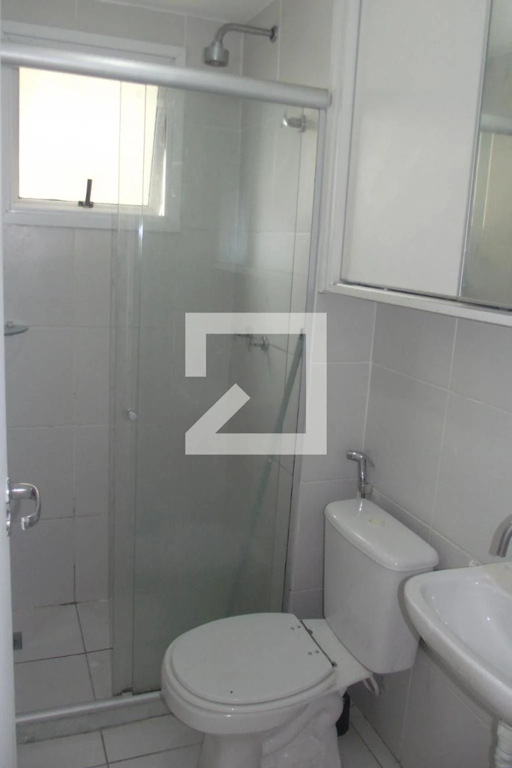Furnished apartment with 3 bedrooms and enclosed balcony — photo 25