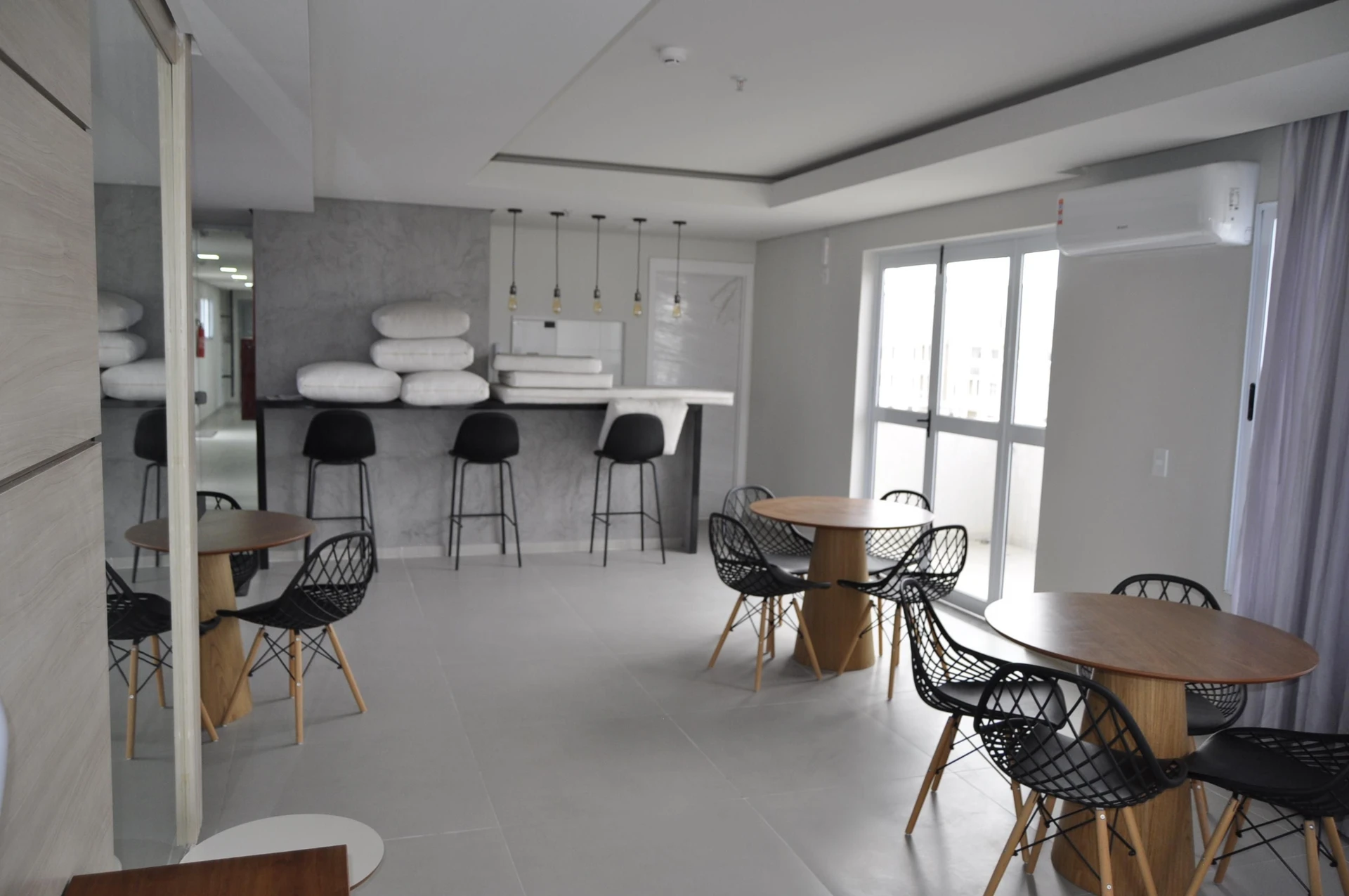 Apartamento sem mobília com 2 quartos e suíte — photo 13