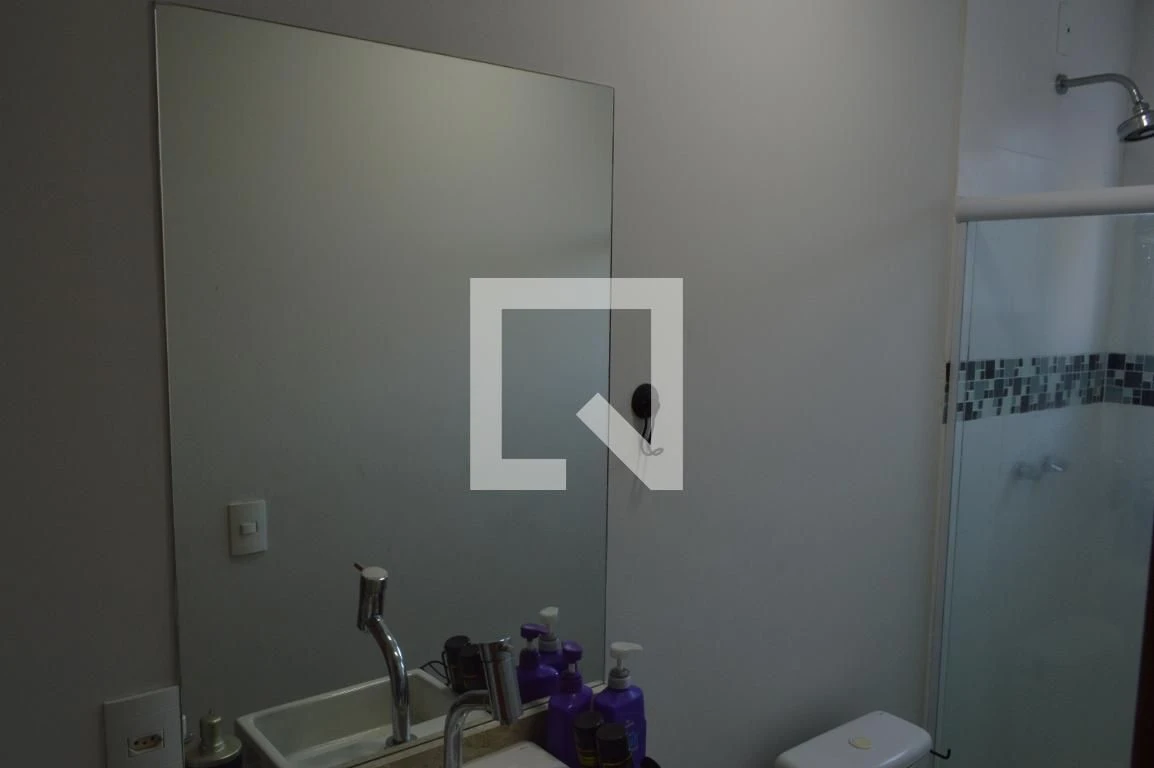 Casa de 5 quartos com 3 suítes e varanda fechada — photo 34