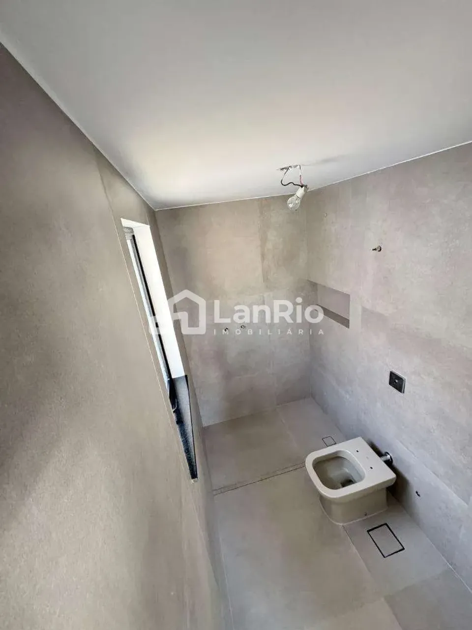 Casa com 4 quartos e 5 banheiros, 4 vagas e varanda — photo 10