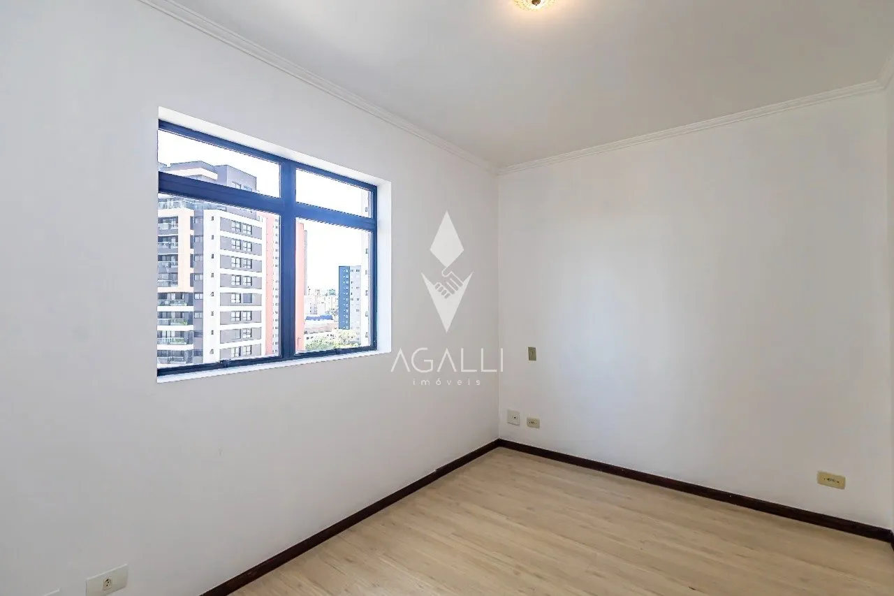 Apartment, 112 m², with a glass-enclosed balcony — photo 43