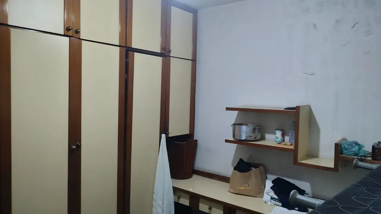 Casa com 3 quartos e 2 banheiros e 3 vagas de garagem — photo 2