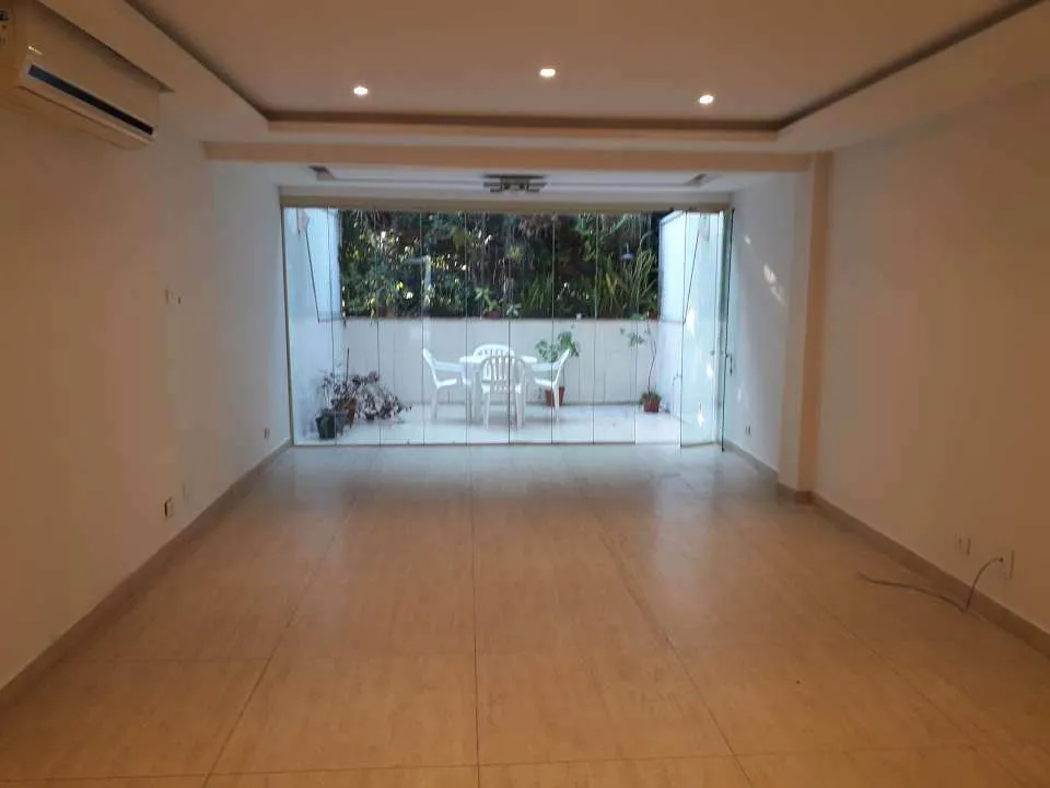 Condo house with 3 bedrooms, 5 bathrooms and 3 parking spots — photo 13