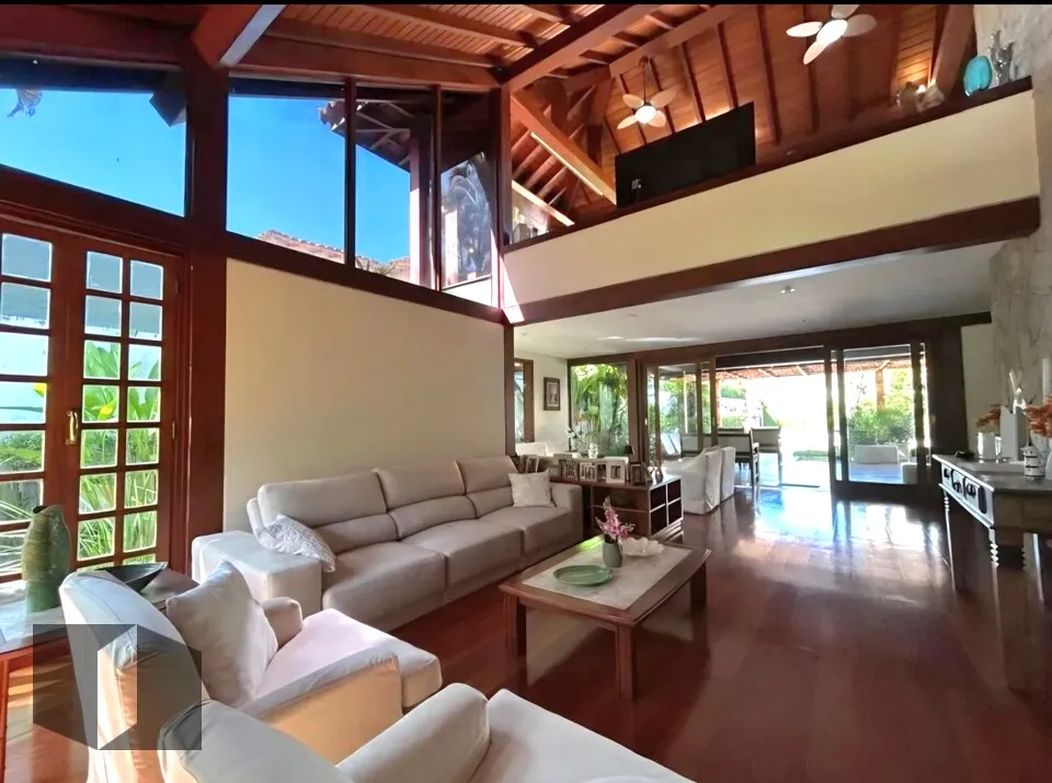 Casa com 4 quartos, 5 banheiros e 5 vagas — photo 18