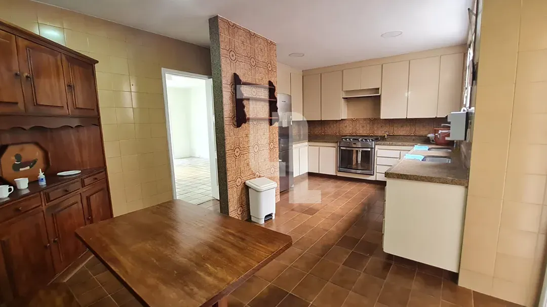 Apartamento de 3 quartos com vista para a água — photo 17