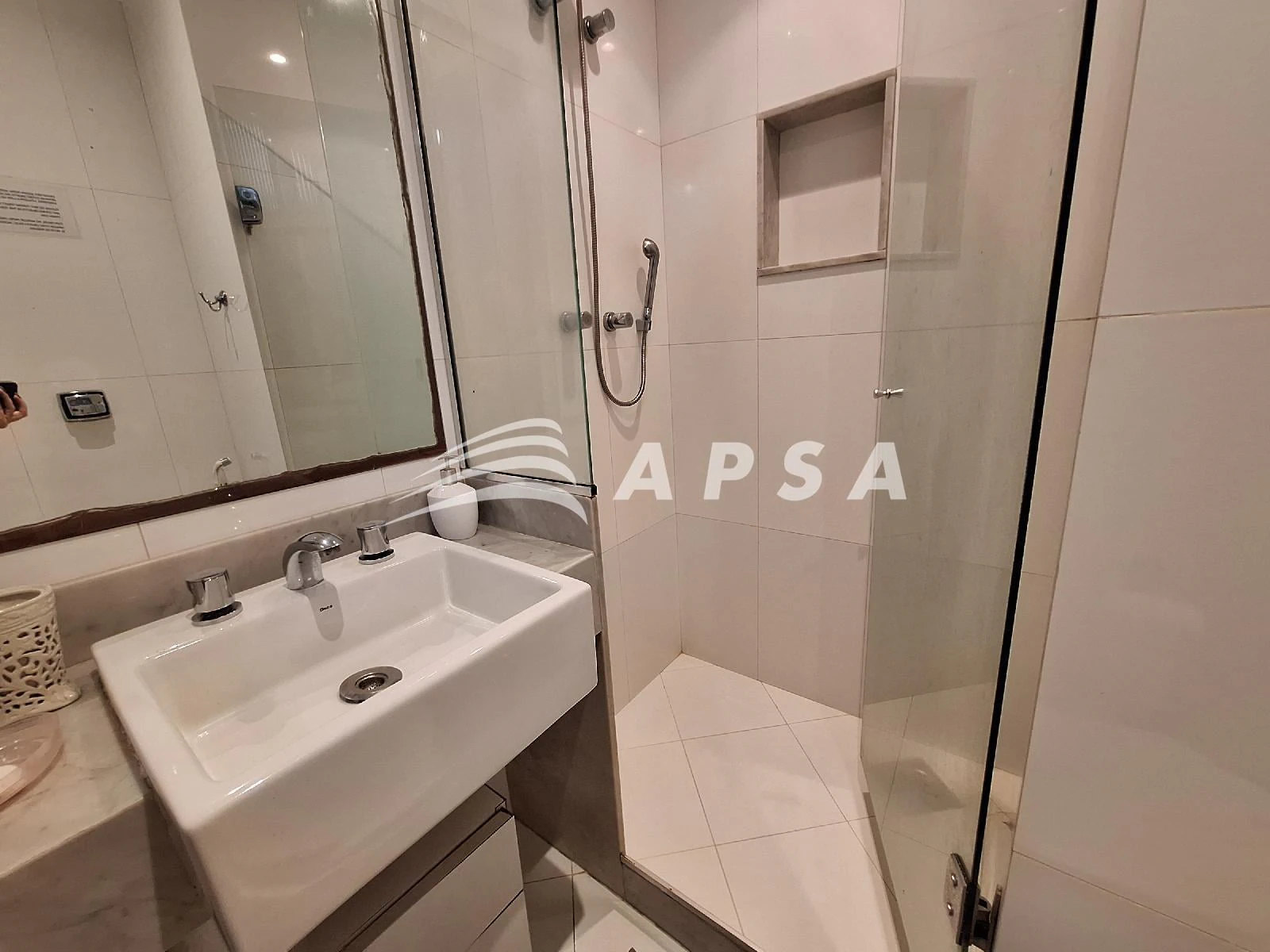Apartamento com piso de madeira ou laminado, Ipanema — photo 2