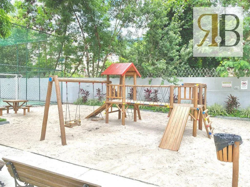 Рабочее место и 4 спальни: квартира 252 м² — photo 27