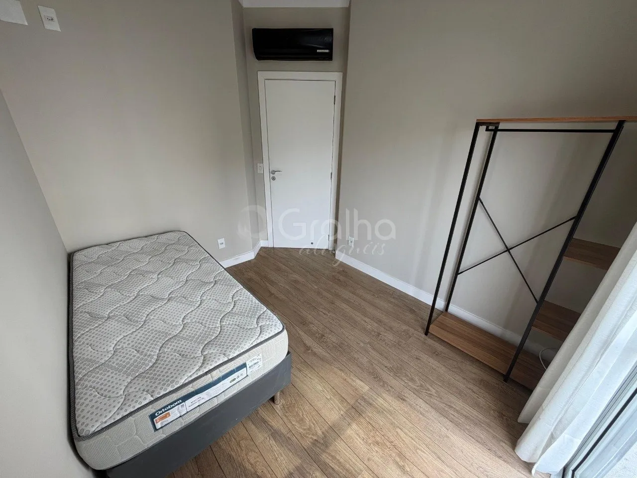 3-bedroom apartment with a bathtub in Florianópolis — photo 24