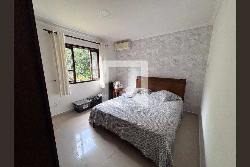 Casa sem mobília com 4 quartos e 618 m² — photo 27