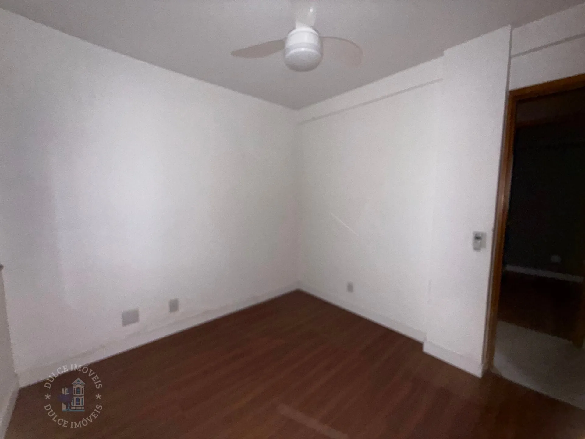 3-bedroom apartment with 1 en-suite and balcony — photo 34