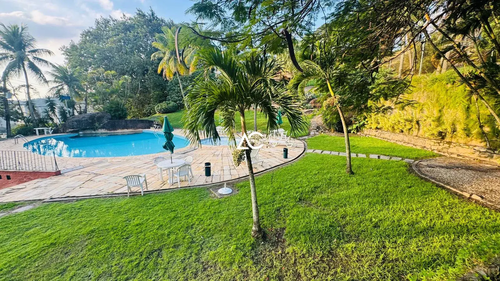 Furnished house with 4 bedrooms and private garden — photo 78