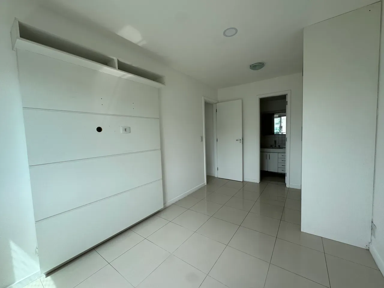 Apartment, 78 m², with a glass-enclosed balcony — photo 15