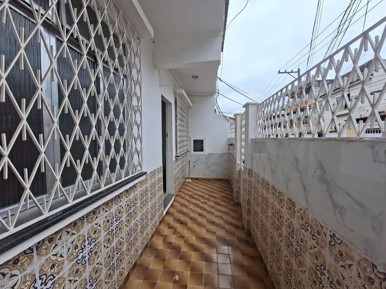 House with 2 bedrooms and 1 bathroom, no parking — photo 3