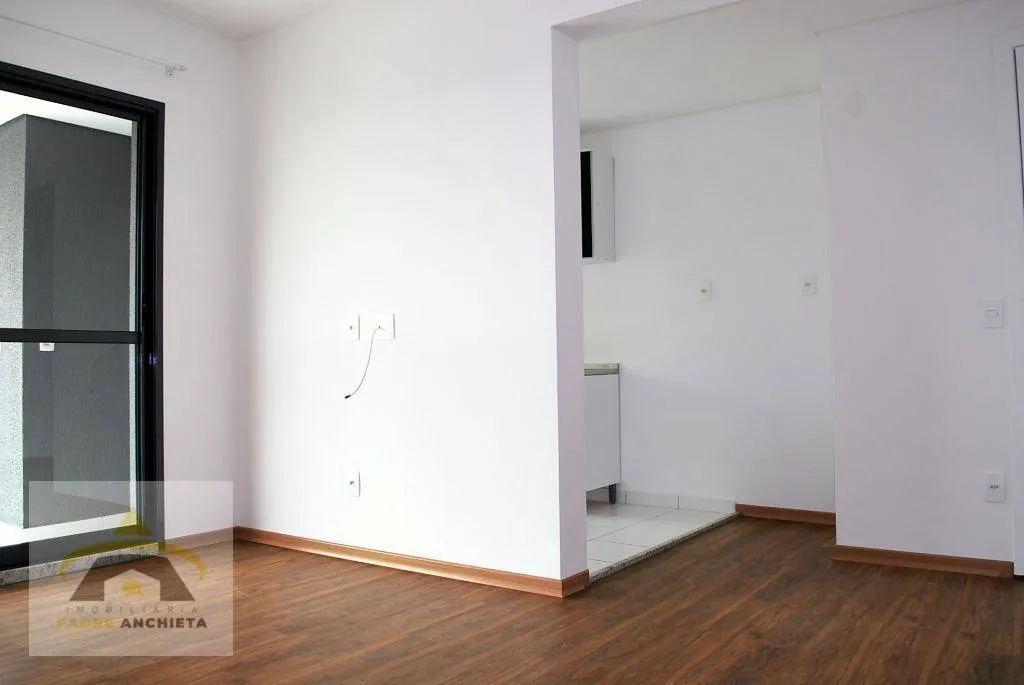 Glass-enclosed balcony in a one-bedroom apartment, 42 m² — photo 10