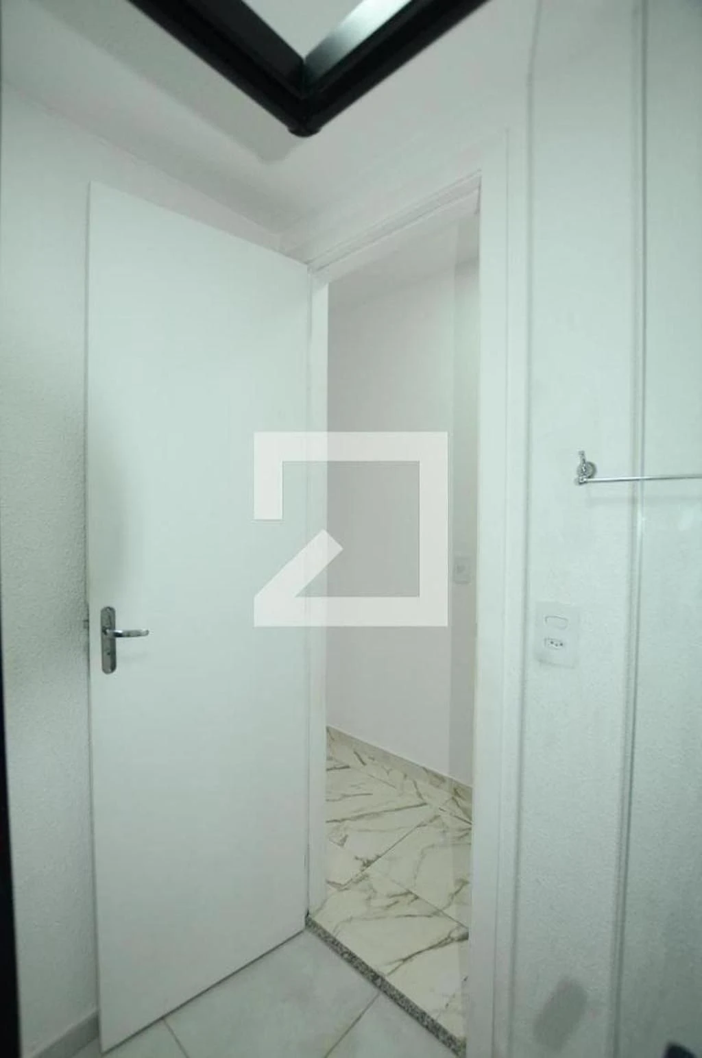 Unfurnished 2-bedroom apartment with 1 parking spot — photo 32