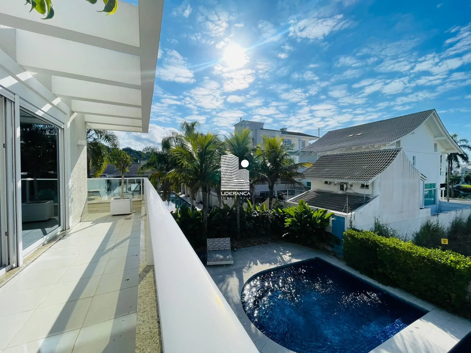Casa mobiliada com 9 dormitórios e jardim privativo — photo 10