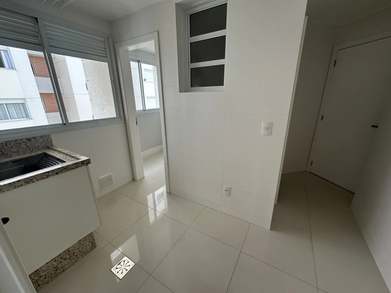 Ванна и 4 спальни: квартира 324 м² — photo 28