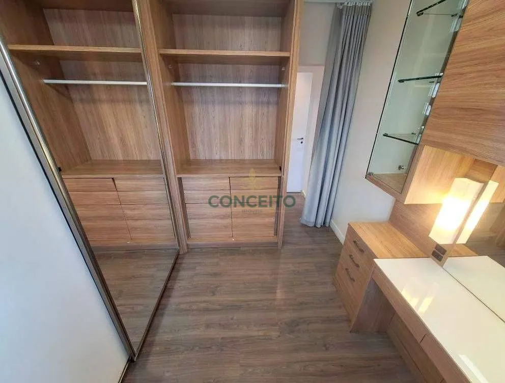 2-bedroom apartment with a walk-in closet in Florianópolis — photo 7
