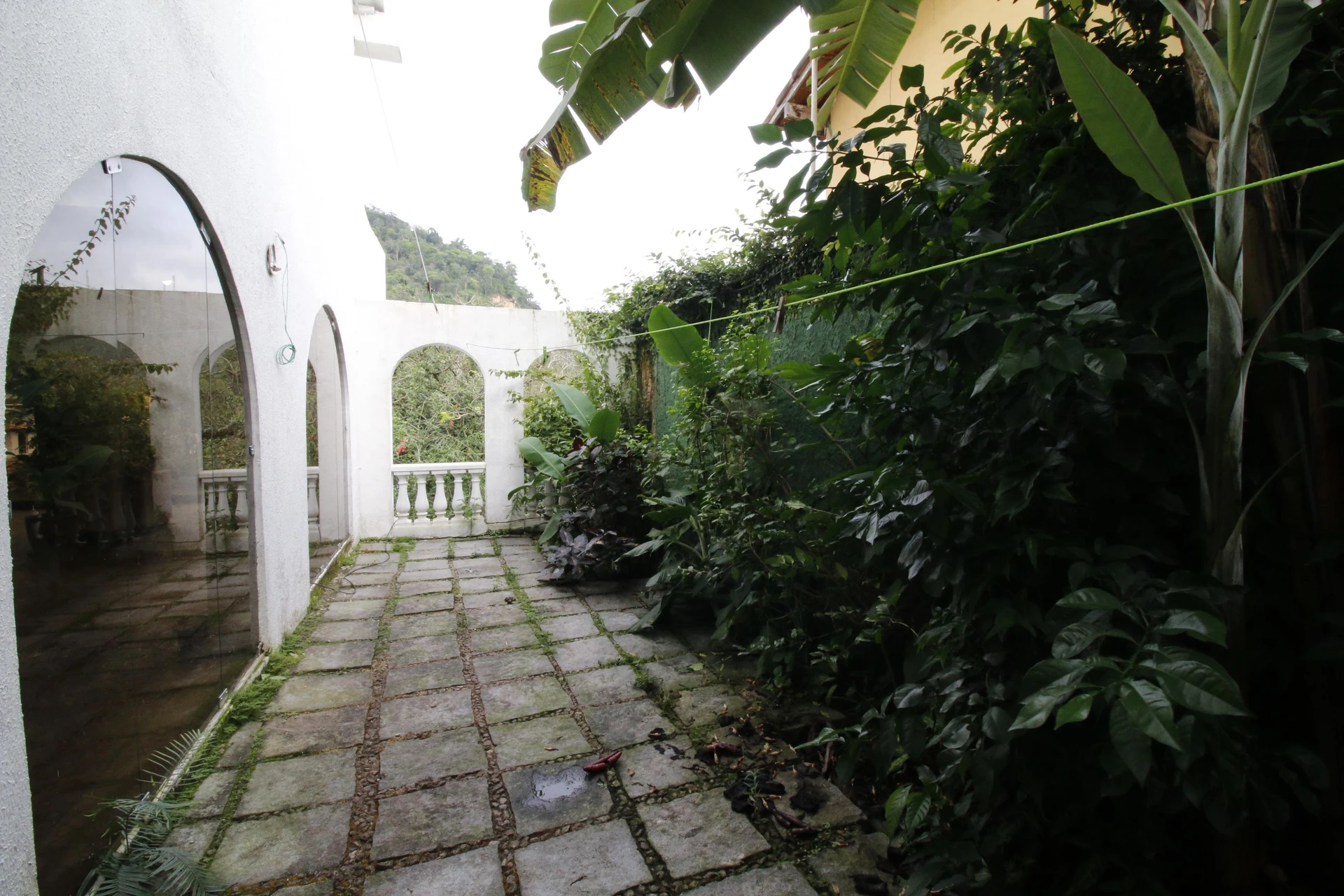 Mountain view in a 3-bedroom house, 460 m² — photo 51