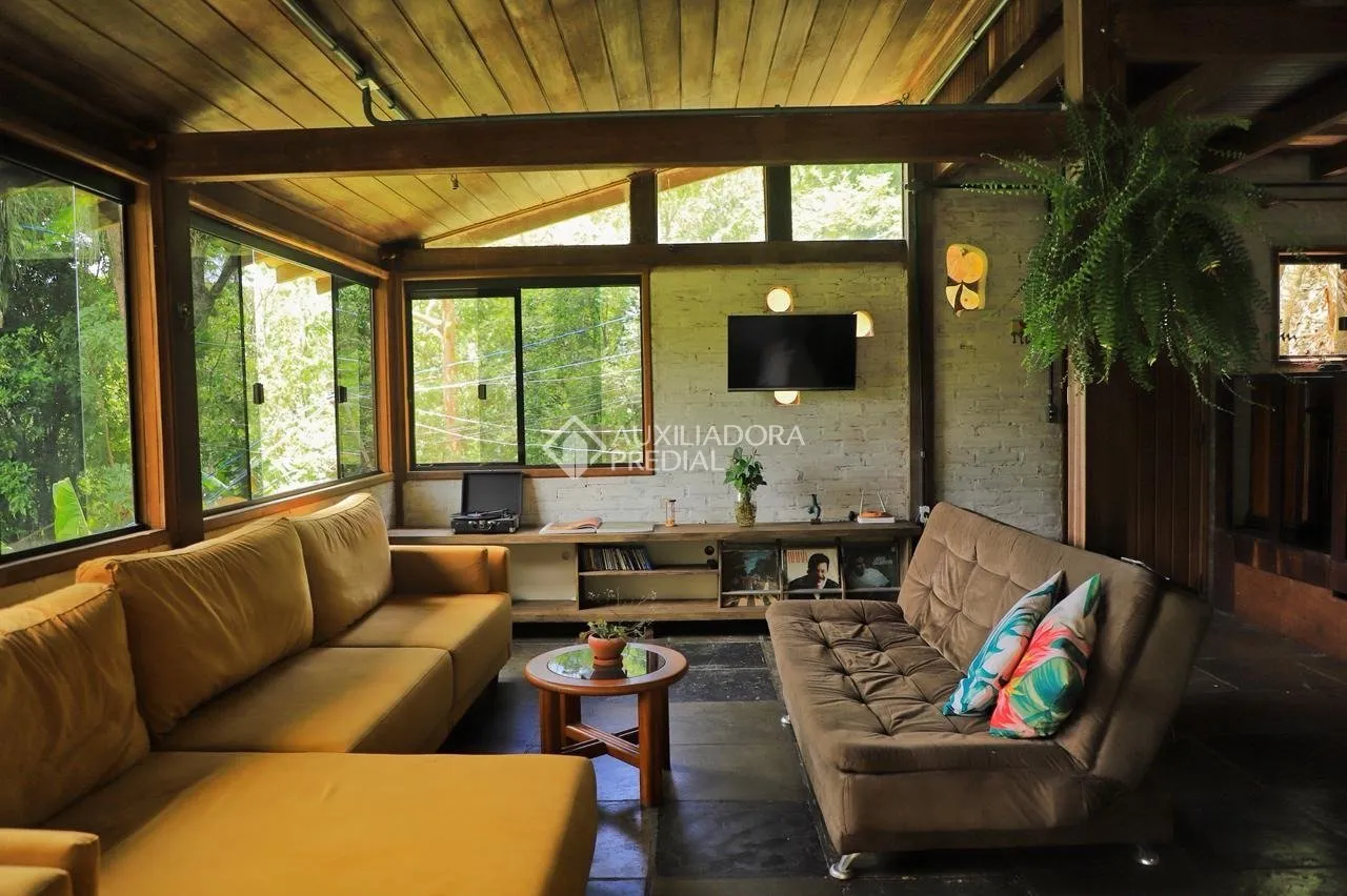 Furnished house with 3 bedrooms and an open gas kitchen — photo 4