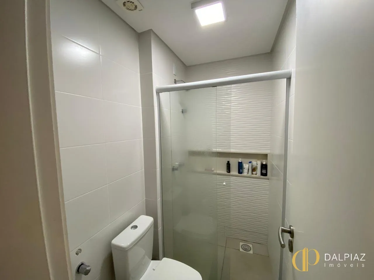 Furnished 46 m² studio with balcony and built-in grill — photo 11