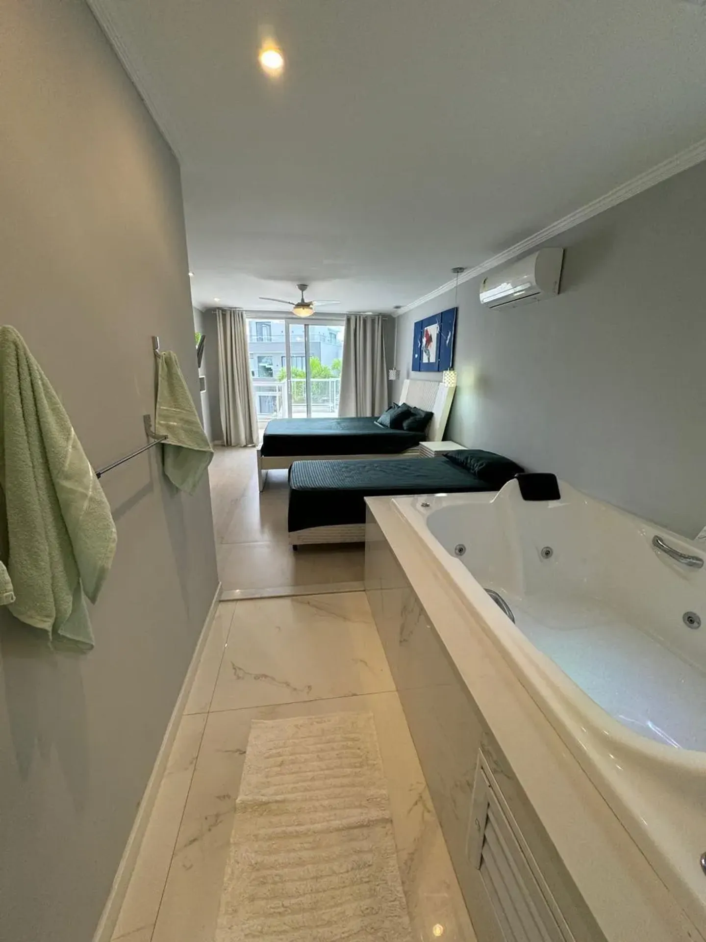 Furnished 420 m² home with gas open-plan kitchen — photo 23