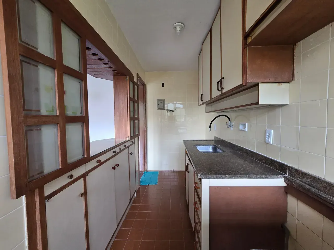 Apartamento de 2 quartos com cozinha fechada e 60 m² — photo 12