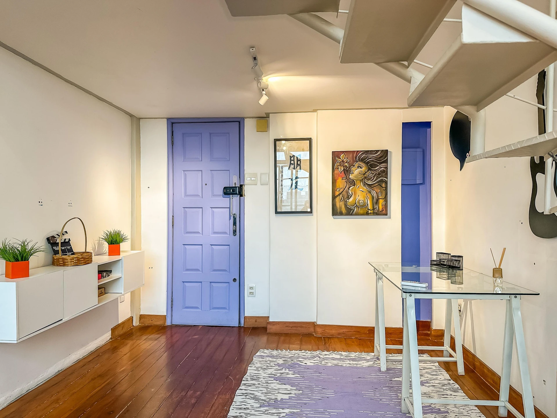 Furnished studio, 30 m², with floor-to-ceiling windows — photo 29