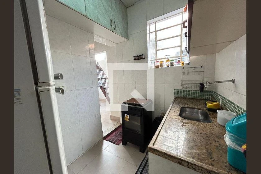 Furnished house with 2 bedrooms and 42 m², no parking — photo 2