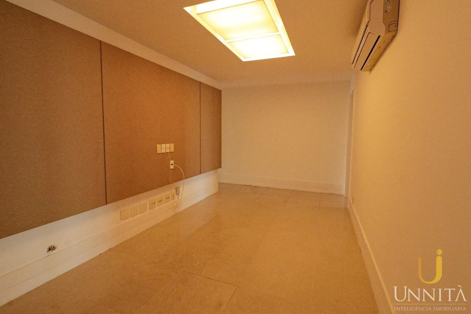 Вид на воду та 5 спалень: квартира 278 м² — photo 25