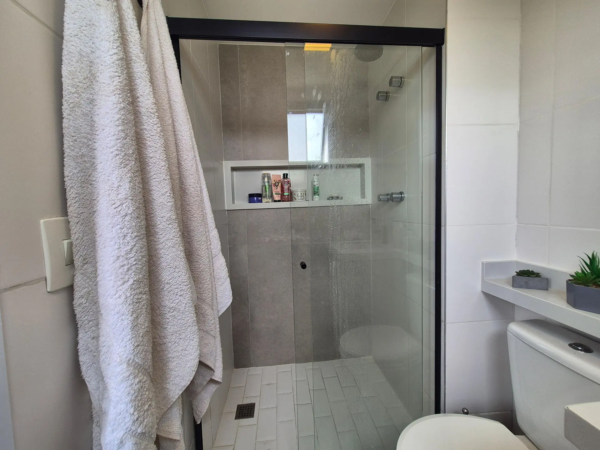 2 quartos e janelas do piso ao teto: apartamento de 82 m² — photo 33