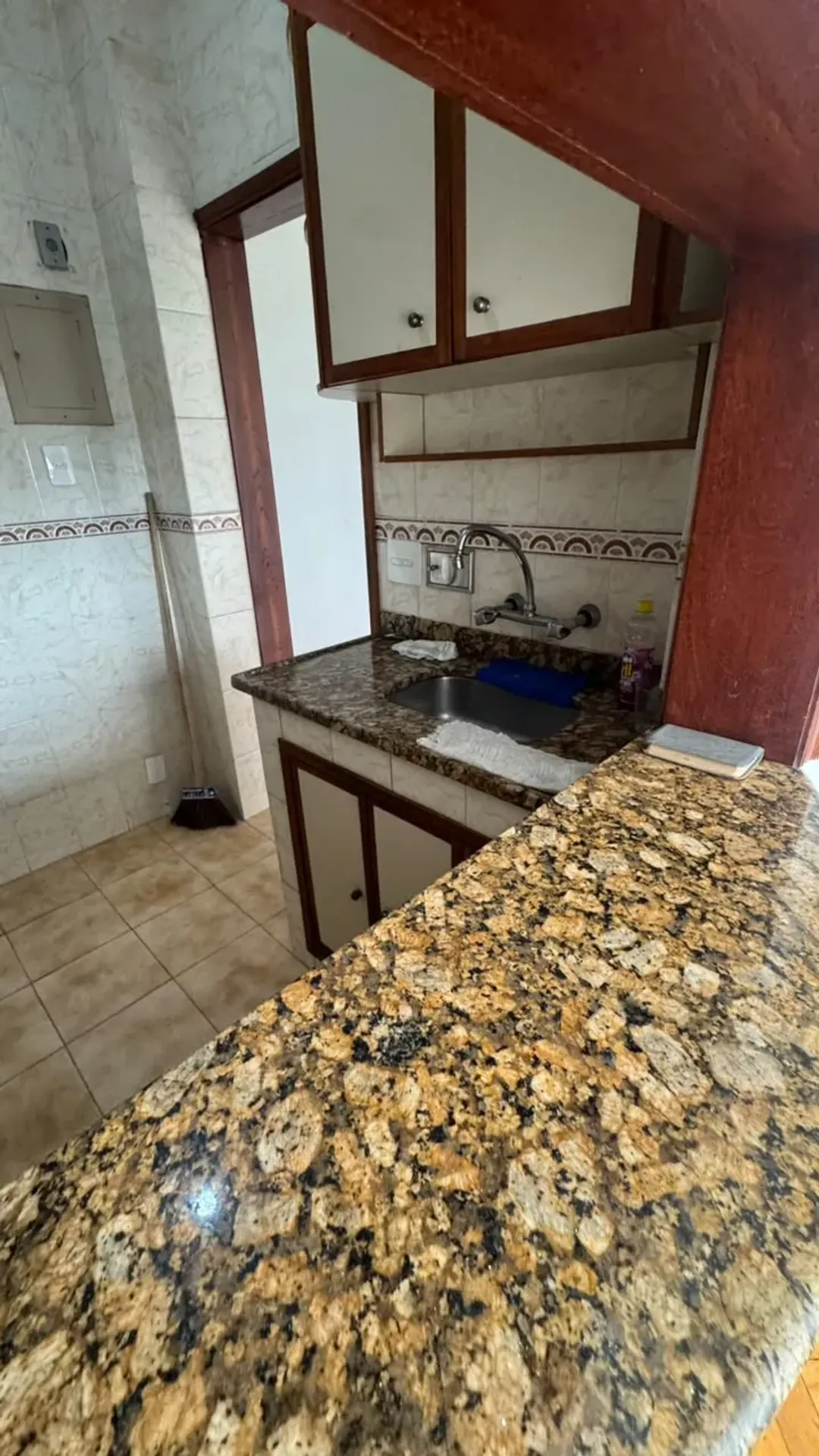1 quarto e piso de madeira ou laminado: apartamento de 38 m² — photo 9
