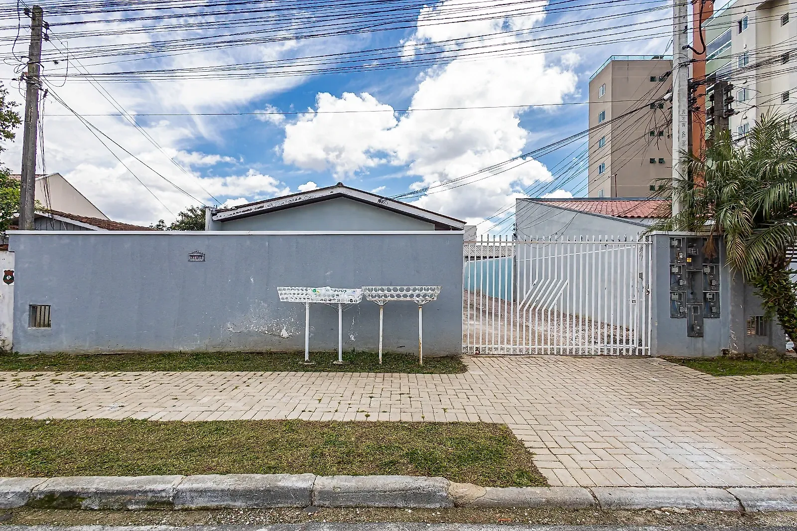 One-bedroom apartment with a washing machine in Curitiba — photo 17