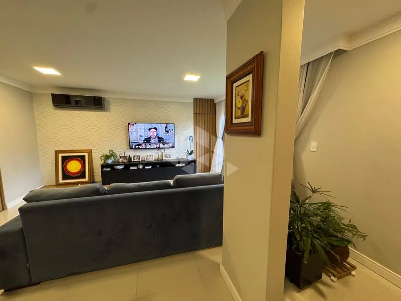 238 m² house with a home office and a dishwasher — photo 22