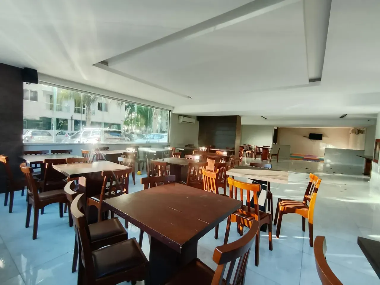 Apartamento com 2 quartos e cozinha fechada com coifa — photo 19