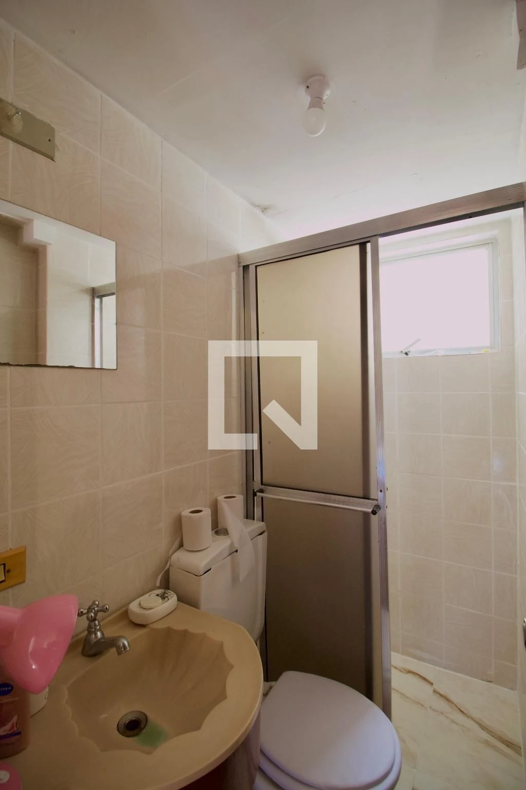 One-bedroom apartment with a washing machine in Curitiba — photo 17