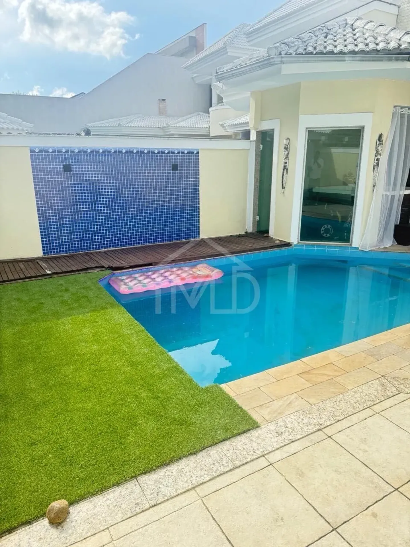 Furnished house with 5 bedrooms and a closed kitchen — photo 5