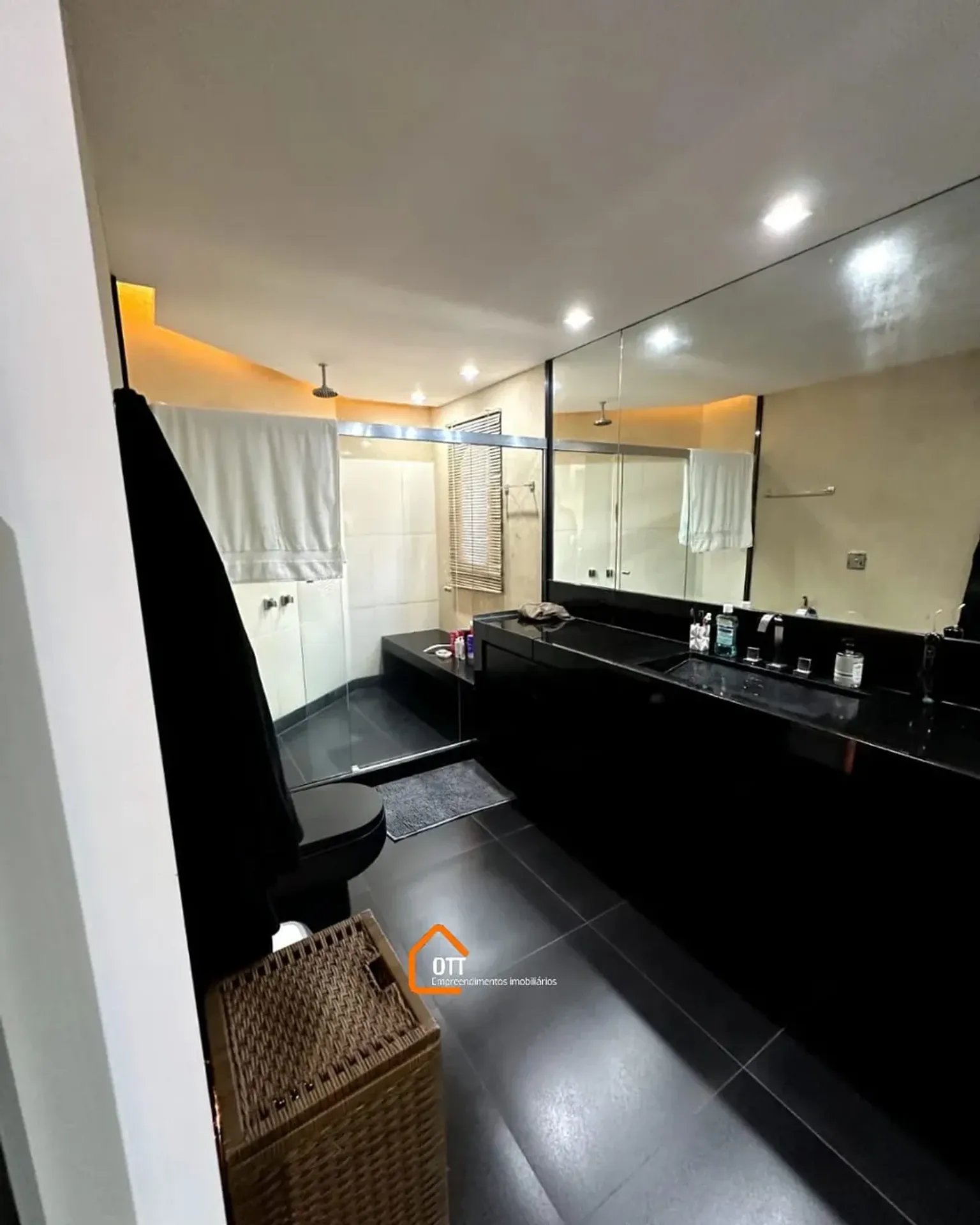 Casa com varanda e churrasqueira 5 quartos e 5 banheiros — photo 36