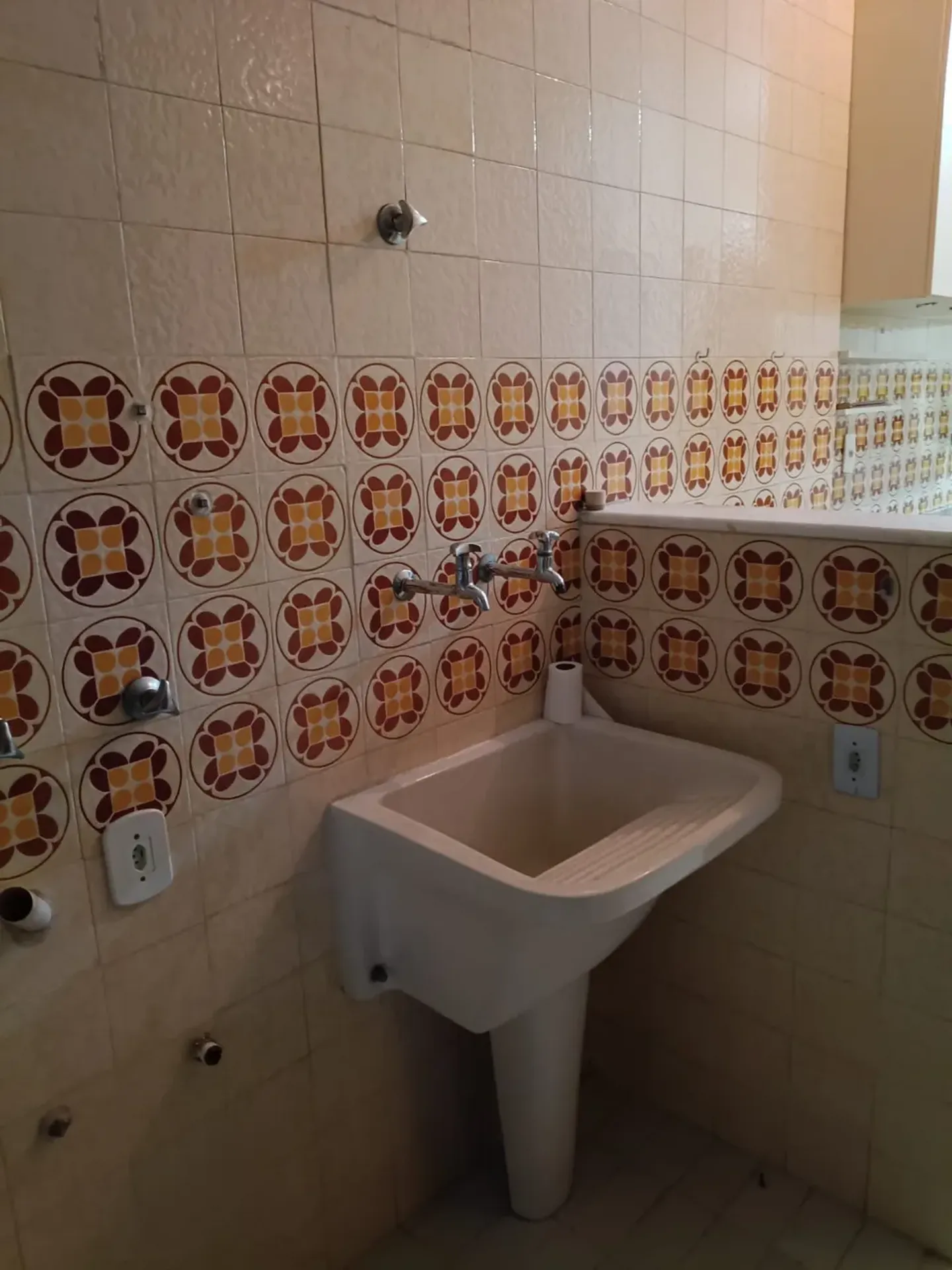 Деревянный пол или ламинат и 2 спальни: квартира 80 м² — photo 8
