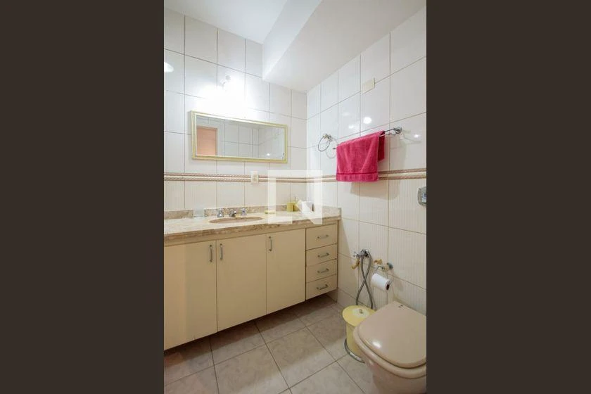 Меблированный дом с 4 спальнями и 3 сьютами, 450 м² — photo 47
