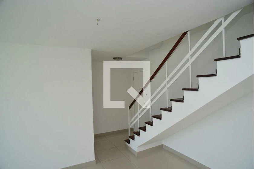 3-bedroom apartment in a building with a gym — photo 45