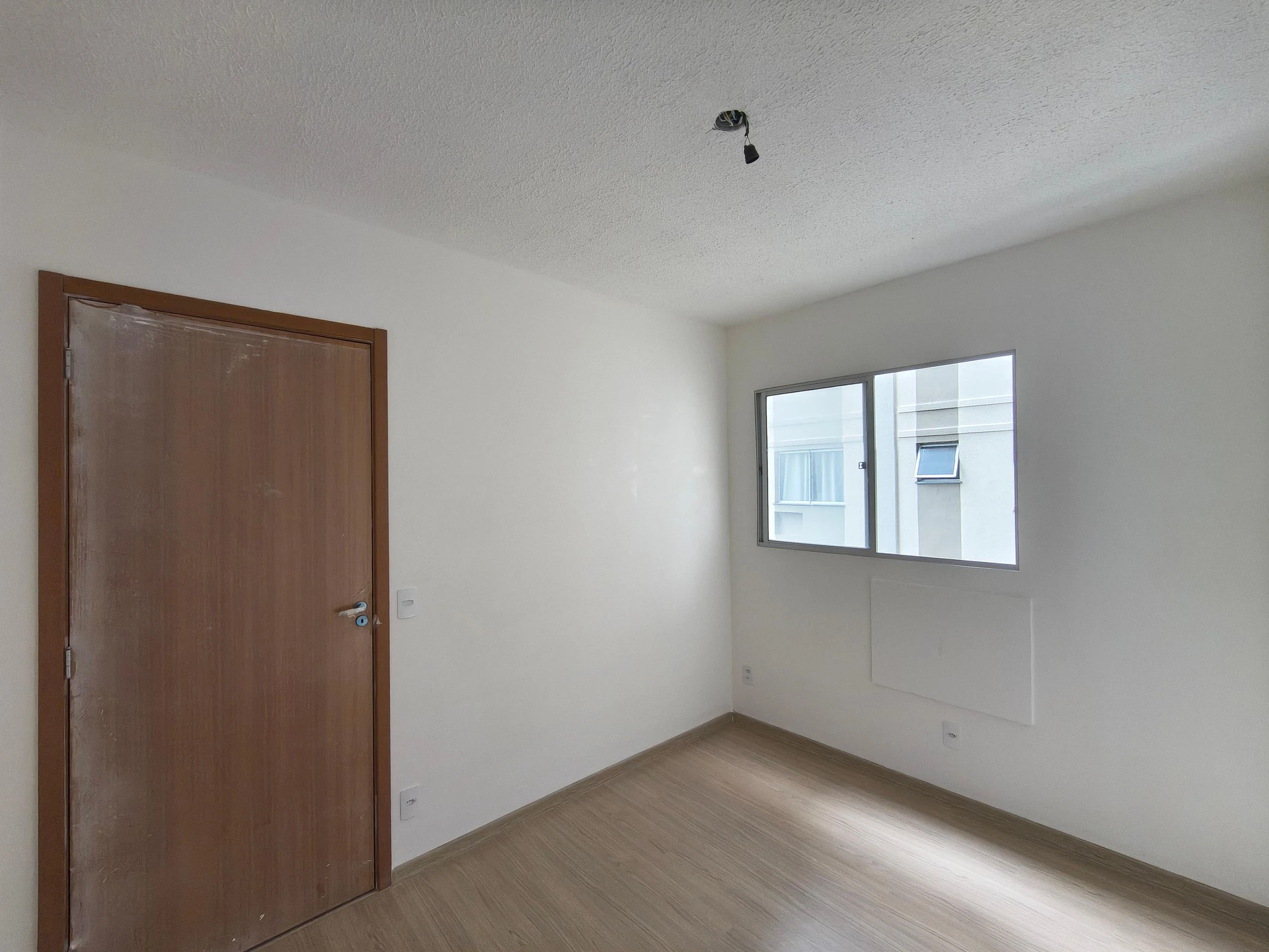Apartamento de 2 habitaciones con balcón y mascotas — photo 5