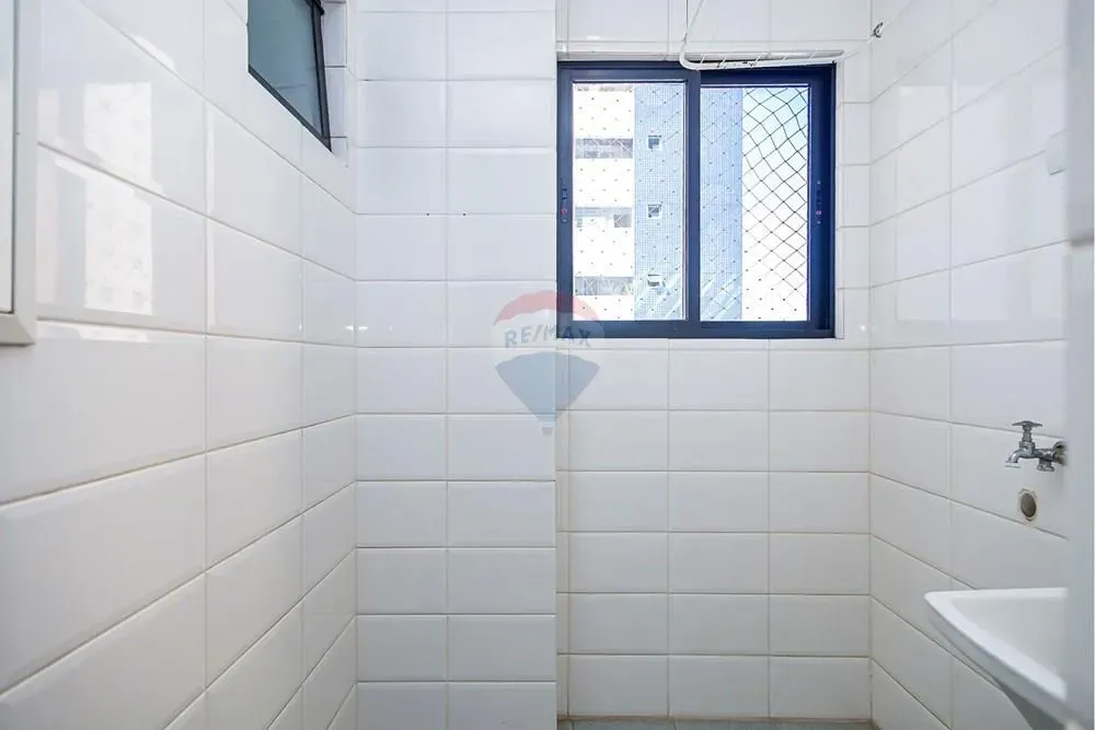 3-bedroom rental apartment with 96 m² and 1 parking — photo 16