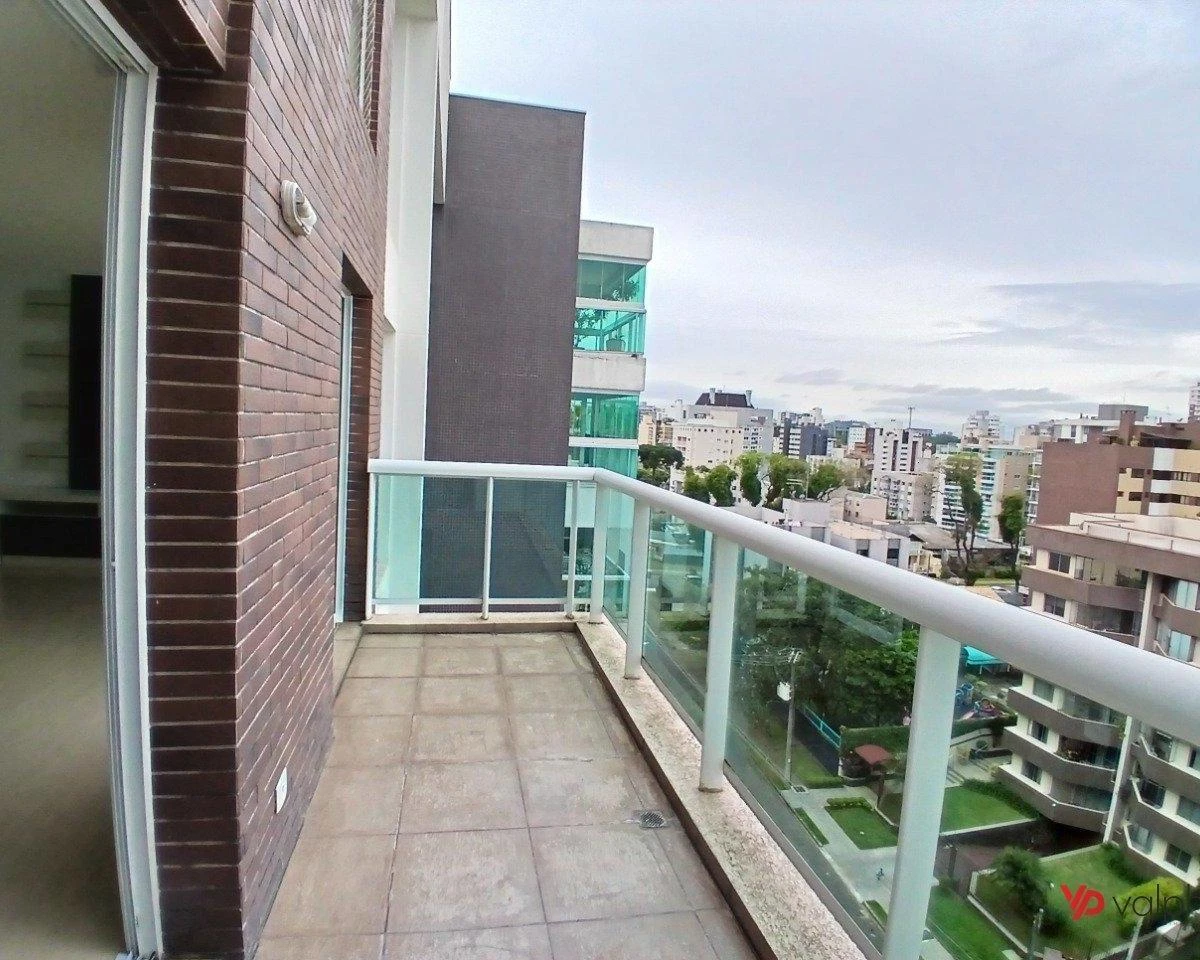Home office in a 2-bedroom apartment, 105 m² — photo 8