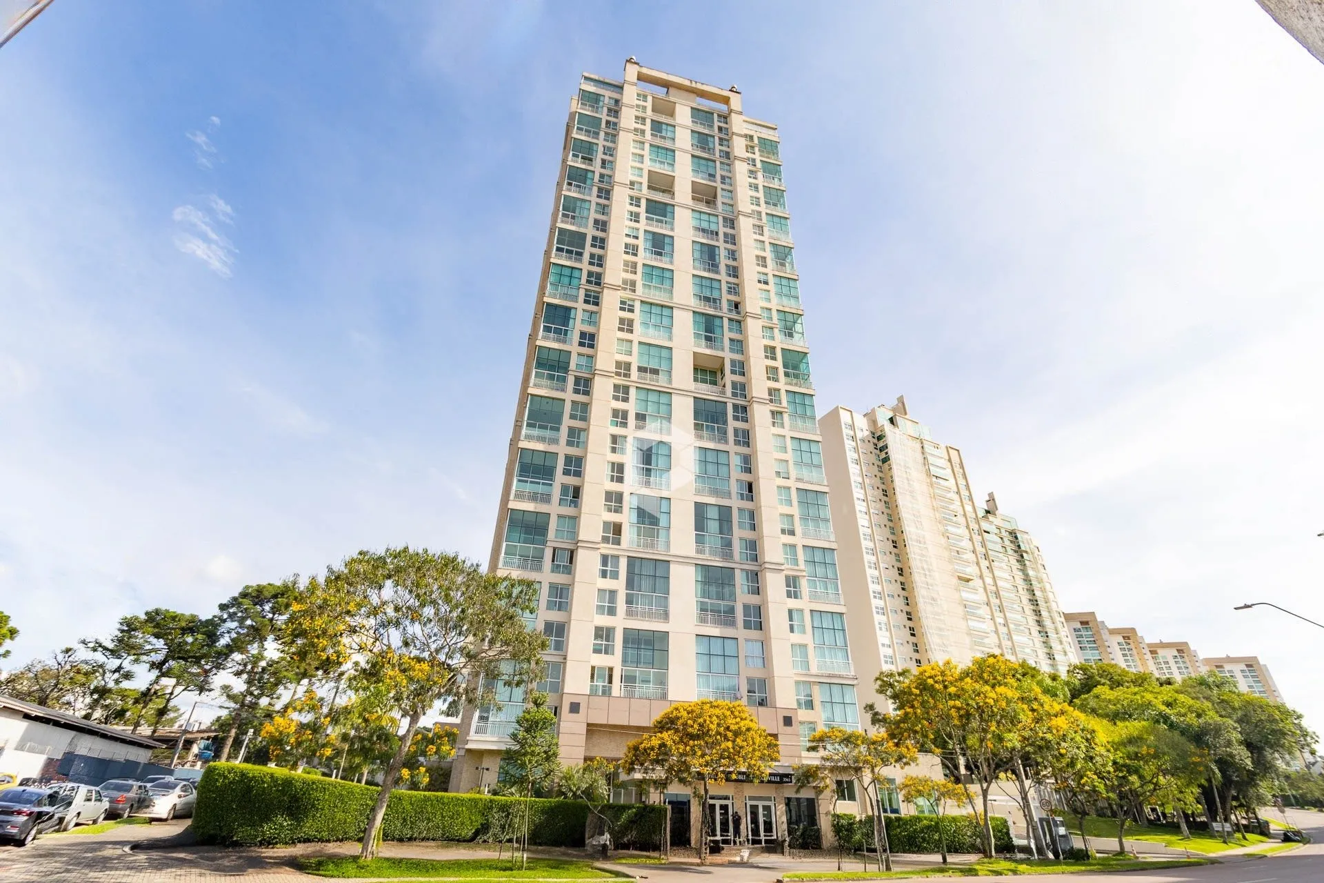 Furnished apartment with 3 en-suite bedrooms and 295 m² — photo 23