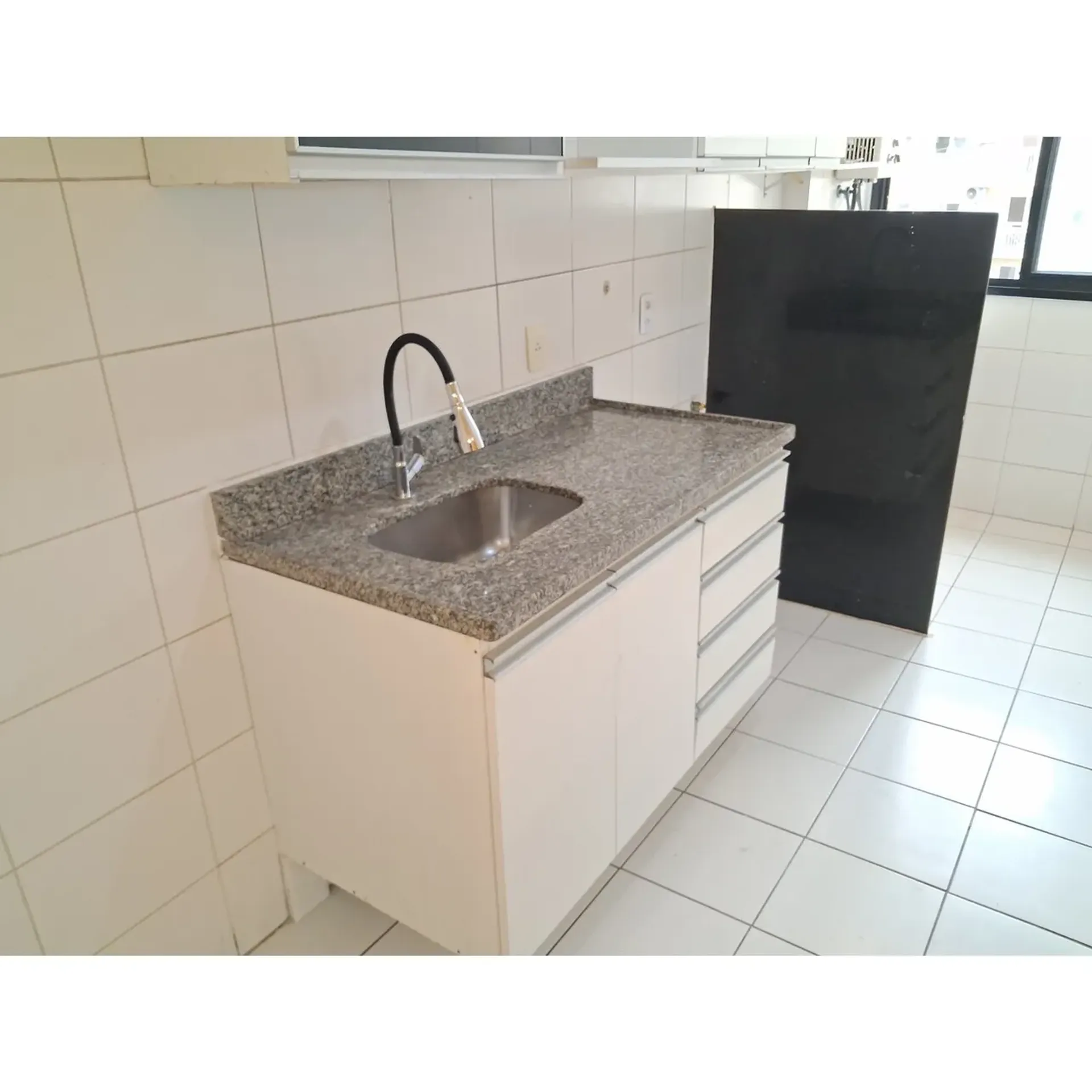 Квартира 73 м² з 2 спальнями та 9 поверхом, балкон — photo 16