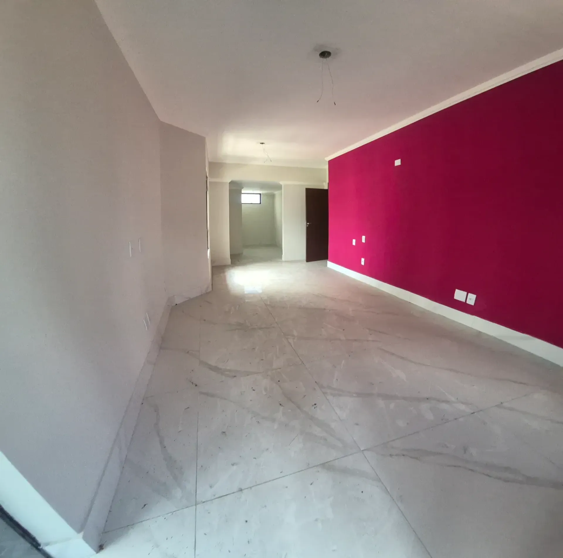 Departamento en piso 11 con balcón cerrado con vidrio