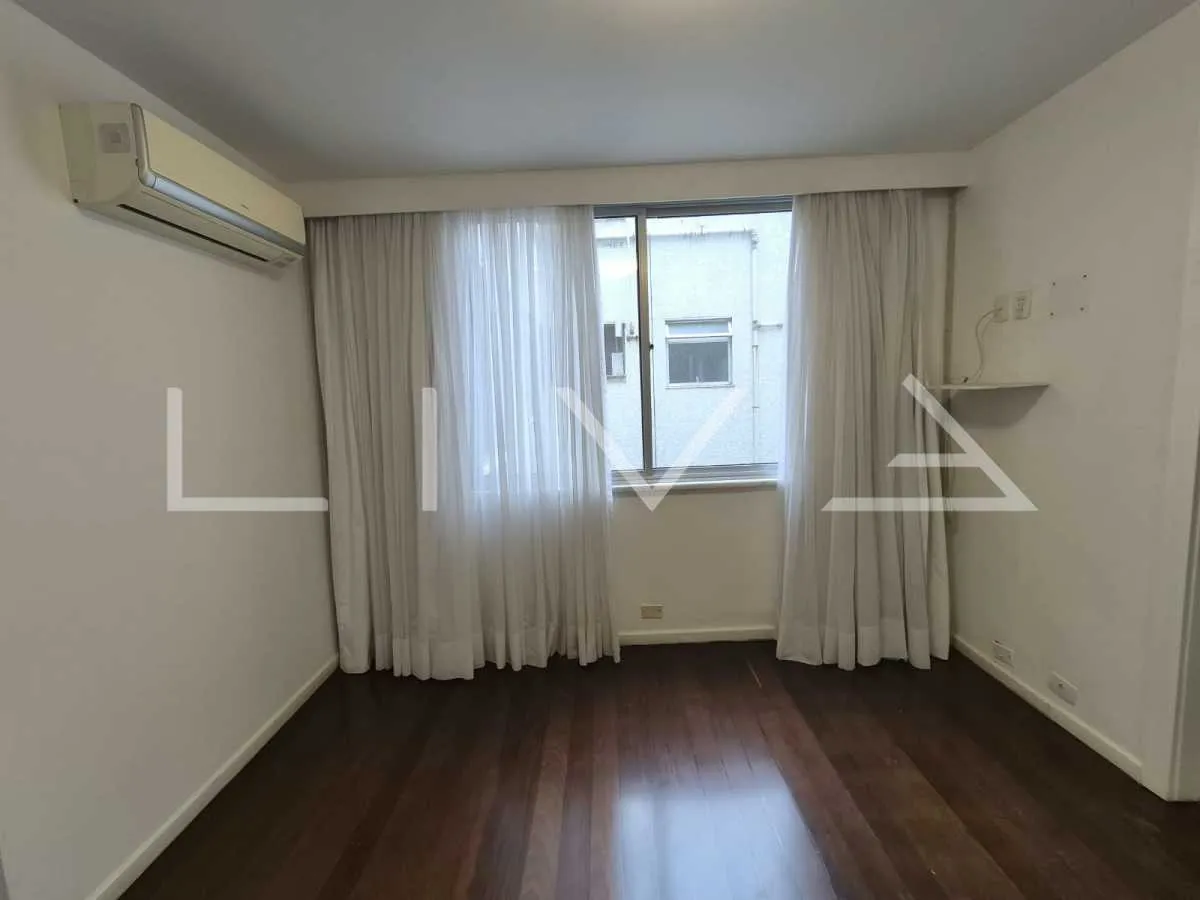 Furnished apartment, 167 m², with a bathtub — photo 17