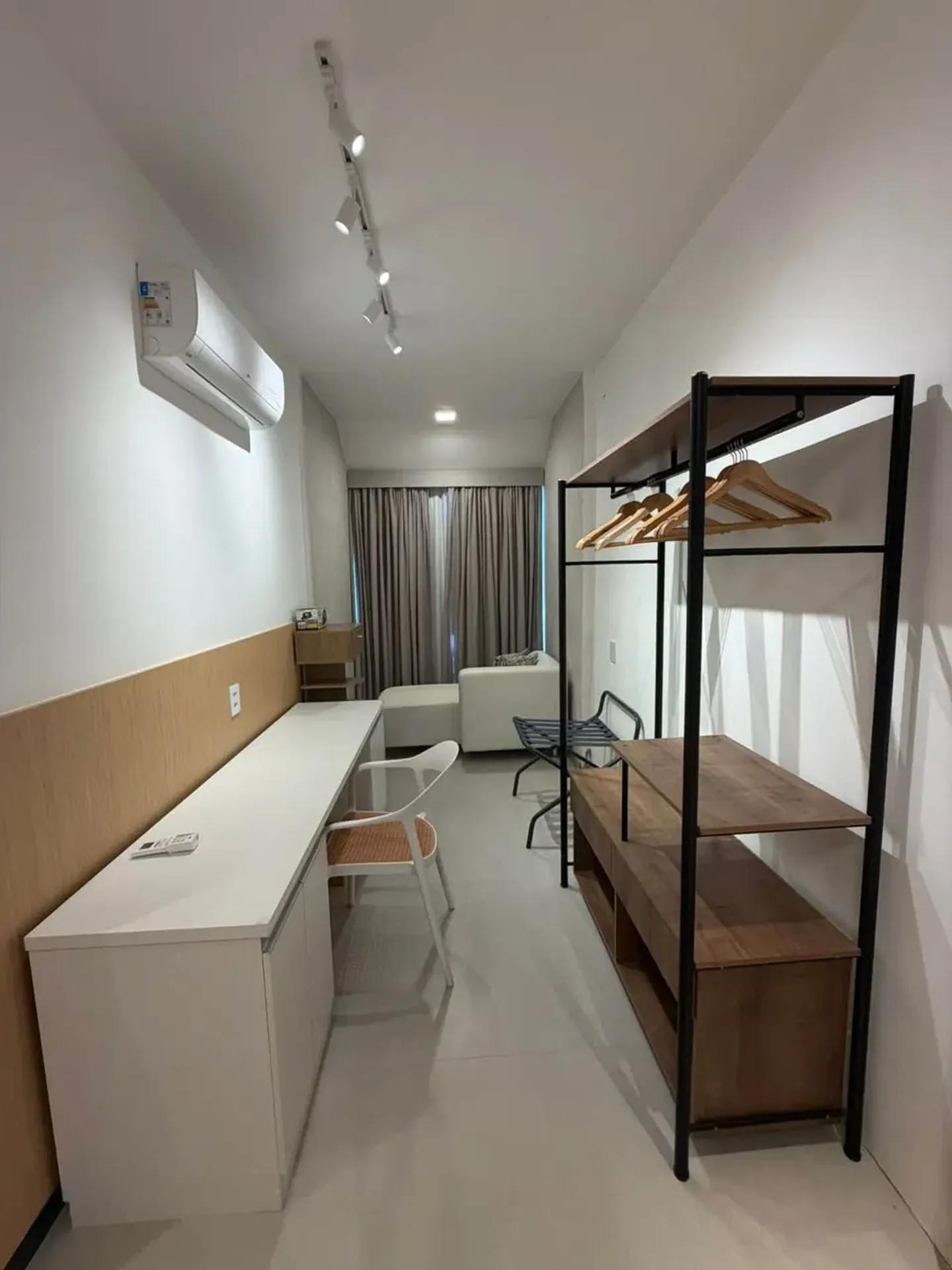 Home office in a one-bedroom apartment, 65 m² — photo 16